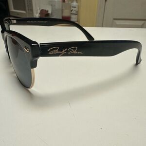 Marilyn Monroe sunglasses